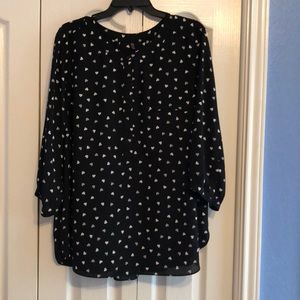 Black and grey heart top